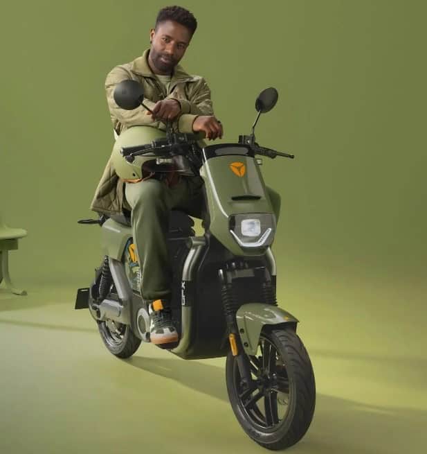 lifestyle e-moped 45 km/h Yadea GFX - eskuter.si